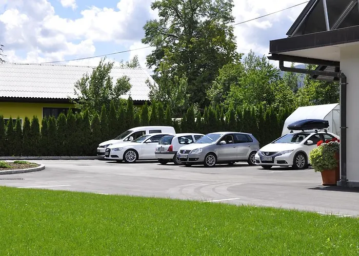 Bledea アパート ブレッド